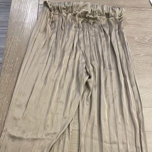 Zara wide-legged satin-like high waisted pants